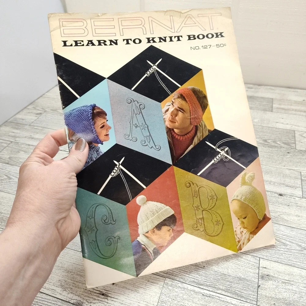 Bernat Learn to Knit‎ 1965 Book 127 Craft Booklet Patterns Retro Knitting Craft